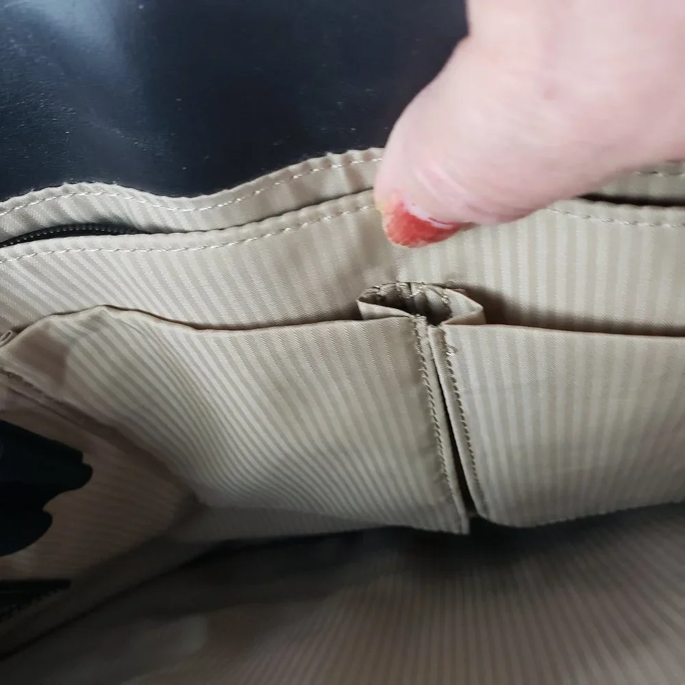 Targus Women's Nylon Laptop Bag with Buckle